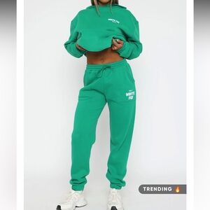 White Fox Vol.3 green offstage sweat set size M/L. NWT.